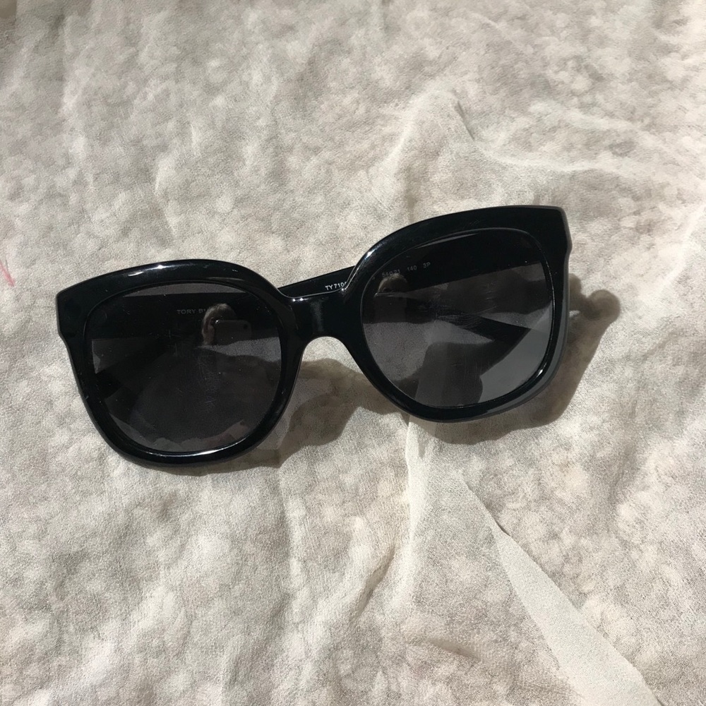 Tory Burch Bug Eye Square Aviators